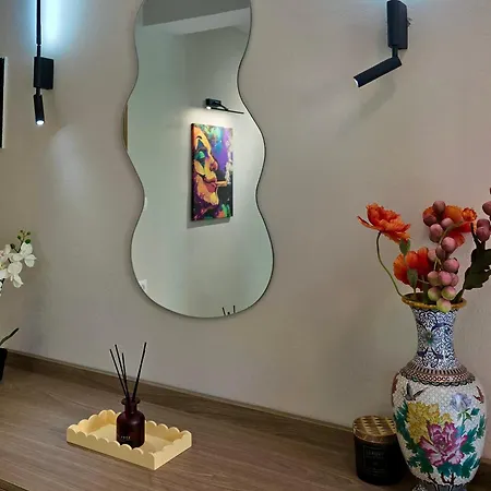Enjoy Villa- Private Parking Appartement Tirana